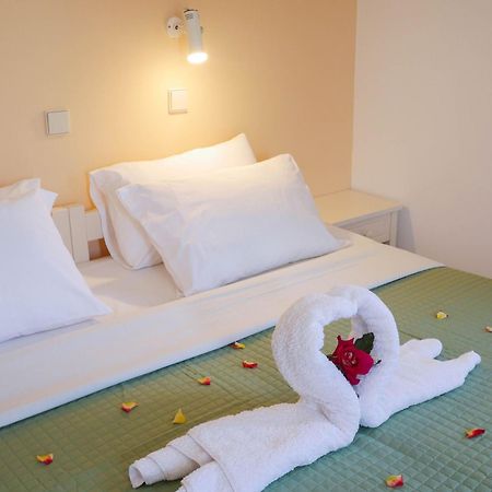 Litinas Apartments With Pool Agia Marina Esterno foto