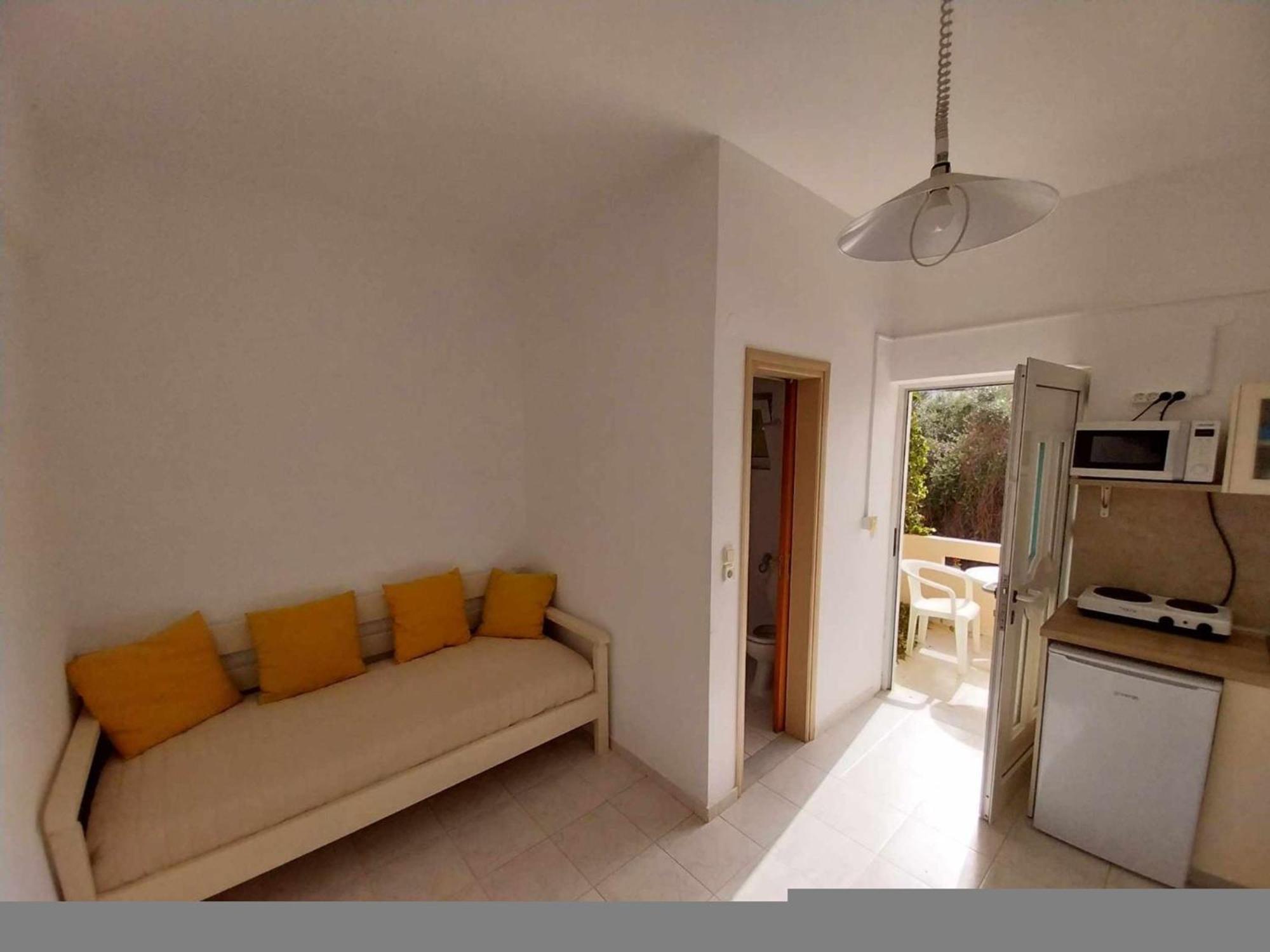 Litinas Apartments With Pool Agia Marina Esterno foto