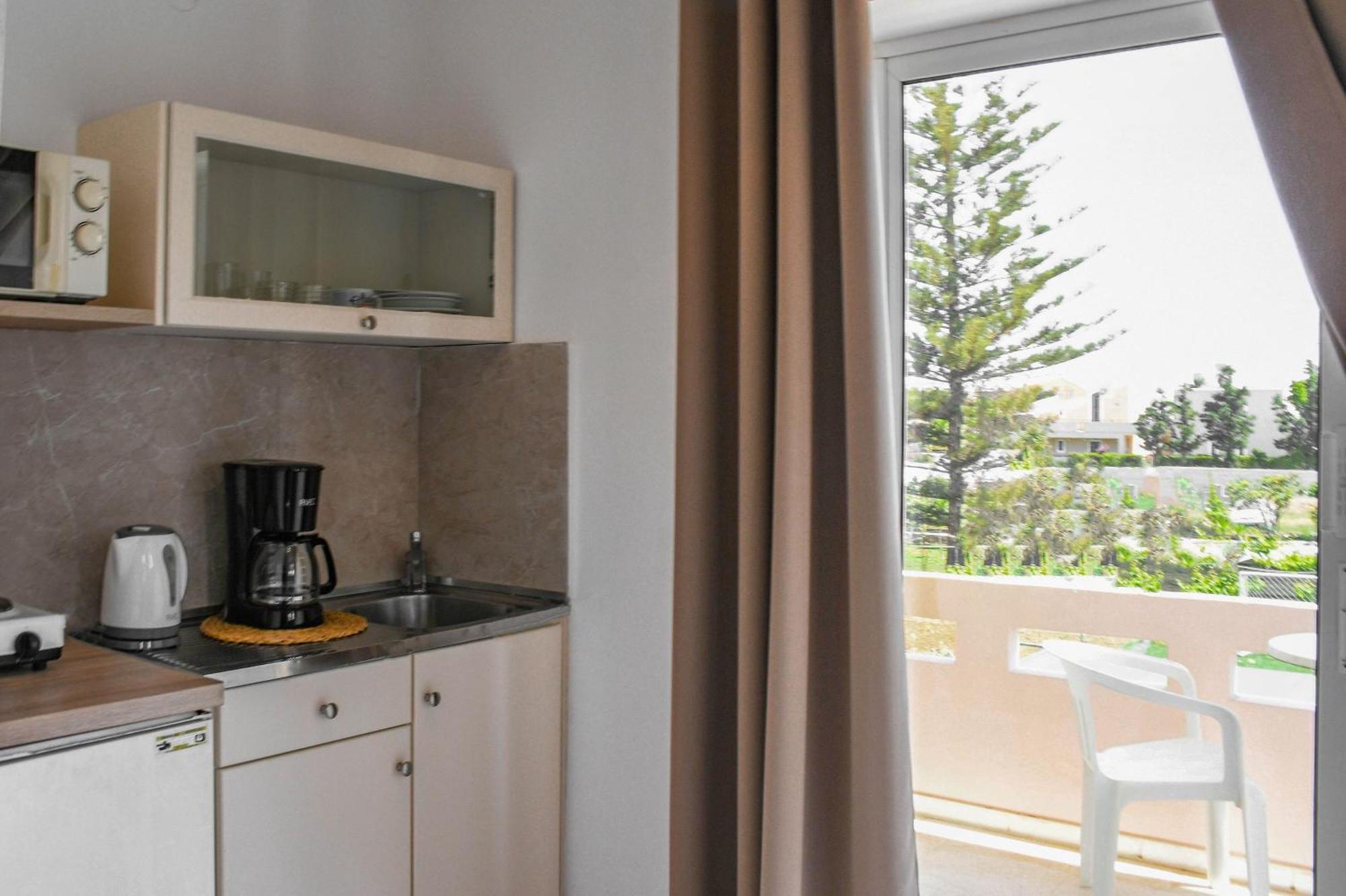 Litinas Apartments With Pool Agia Marina Esterno foto