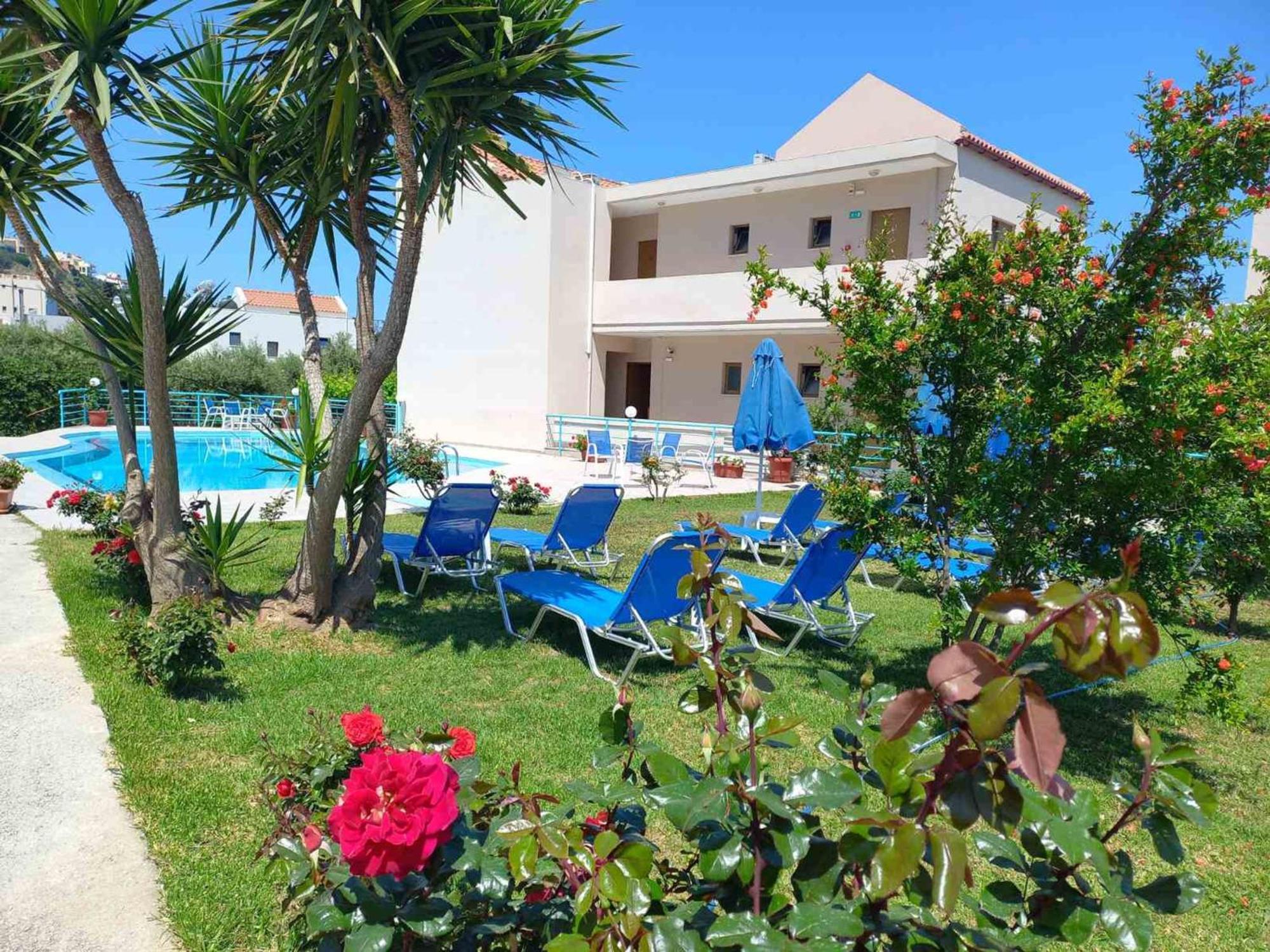 Litinas Apartments With Pool Agia Marina Esterno foto
